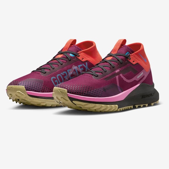 Nike Pegasus Trail 4 GORE-TEX
Women's Waterproof Trail Running Shoes 7.5 new - Picture 1 of 13
